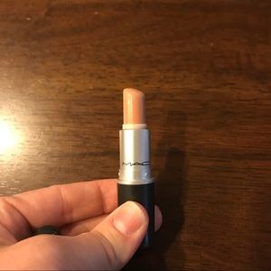 MAC Lipstick - Myth